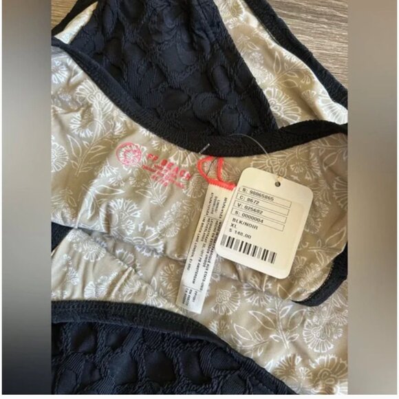 Free People Free-est NWOT black one piece swim suit size XL - Picture 10 of 13